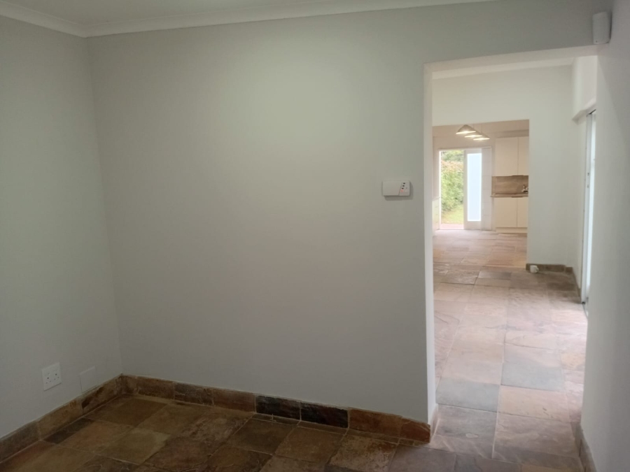 To Let 1 Bedroom Property for Rent in Nahoon Eastern Cape
